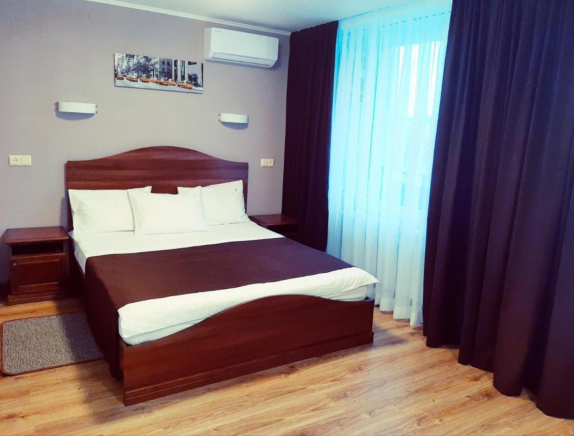 Tourist Hotel Kharkov Luaran gambar